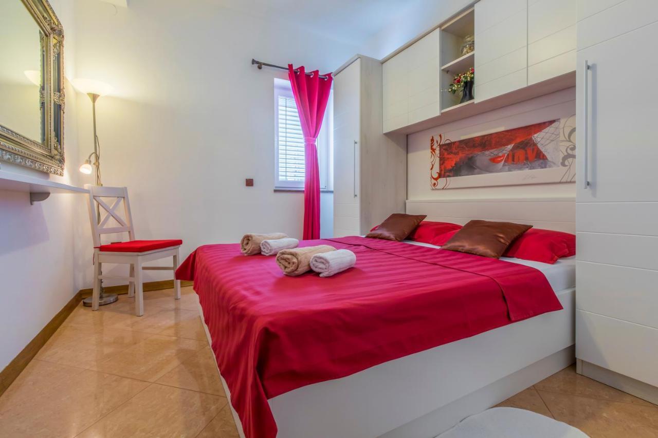 Villa M Crikvenica Exteriör bild