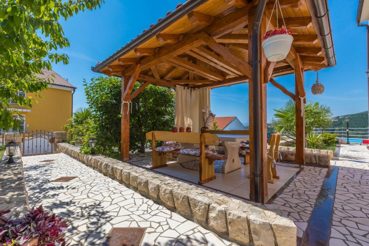 Villa M Crikvenica Exteriör bild